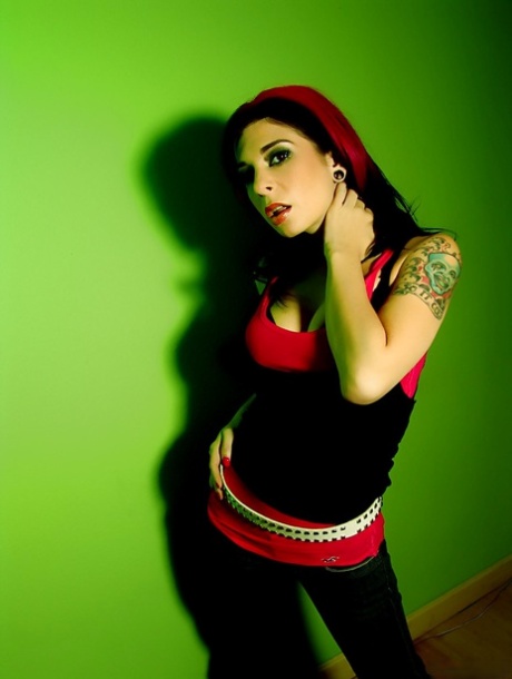 Joanna Angel sexy nackte galerie