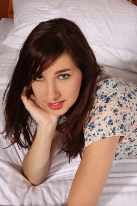 Mishka Devlin erotische fotos